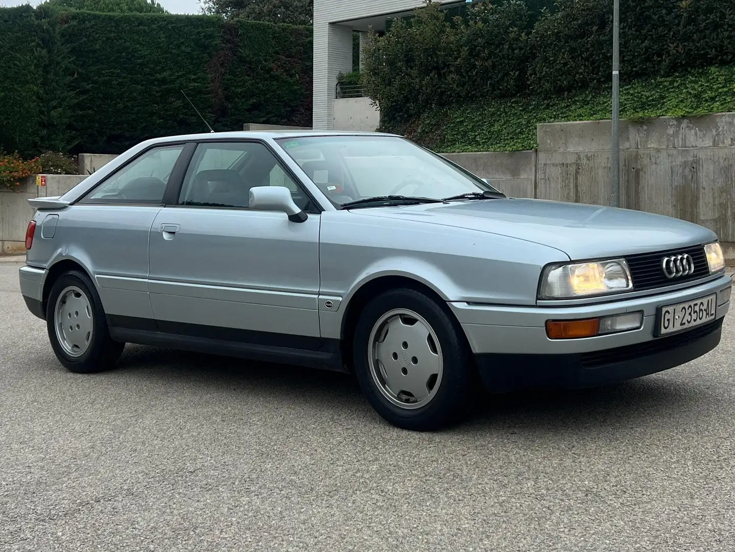 Audi Coupe Coupé 2.0 20V 160 Срібний - 1