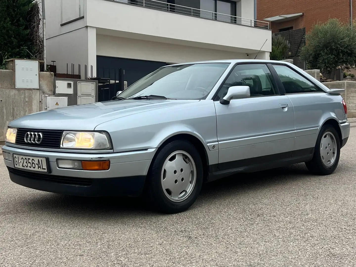 Audi Coupe Coupé 2.0 20V 160 Срібний - 2