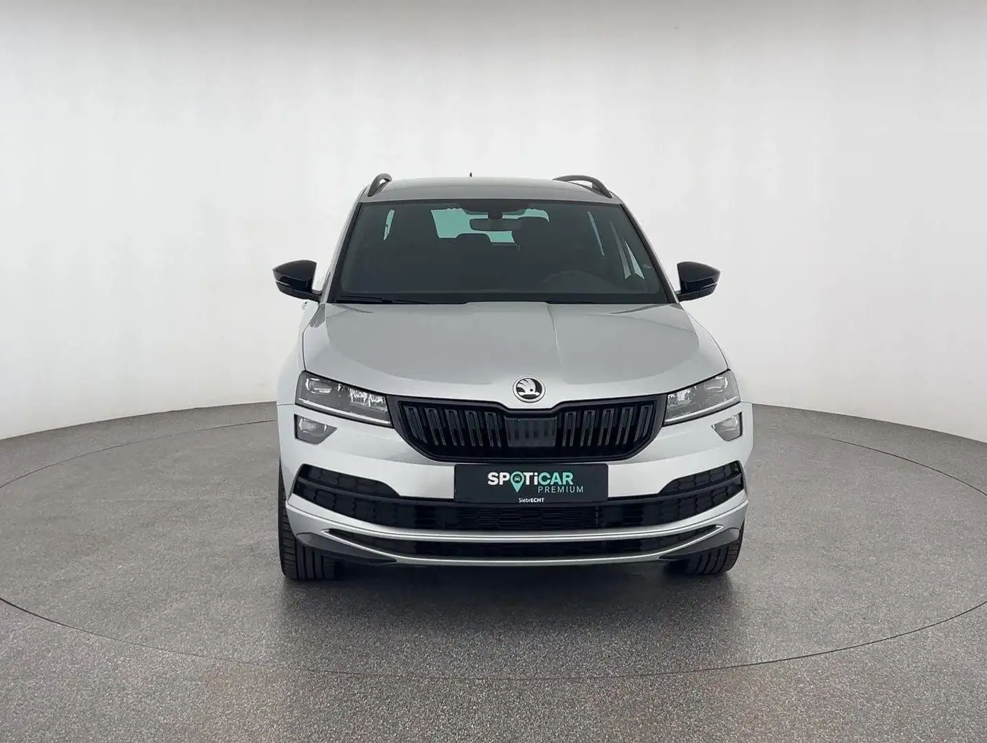 Skoda Karoq Sportline 1.5 *NAVI*AHK*RFK*uvm Silber - 2