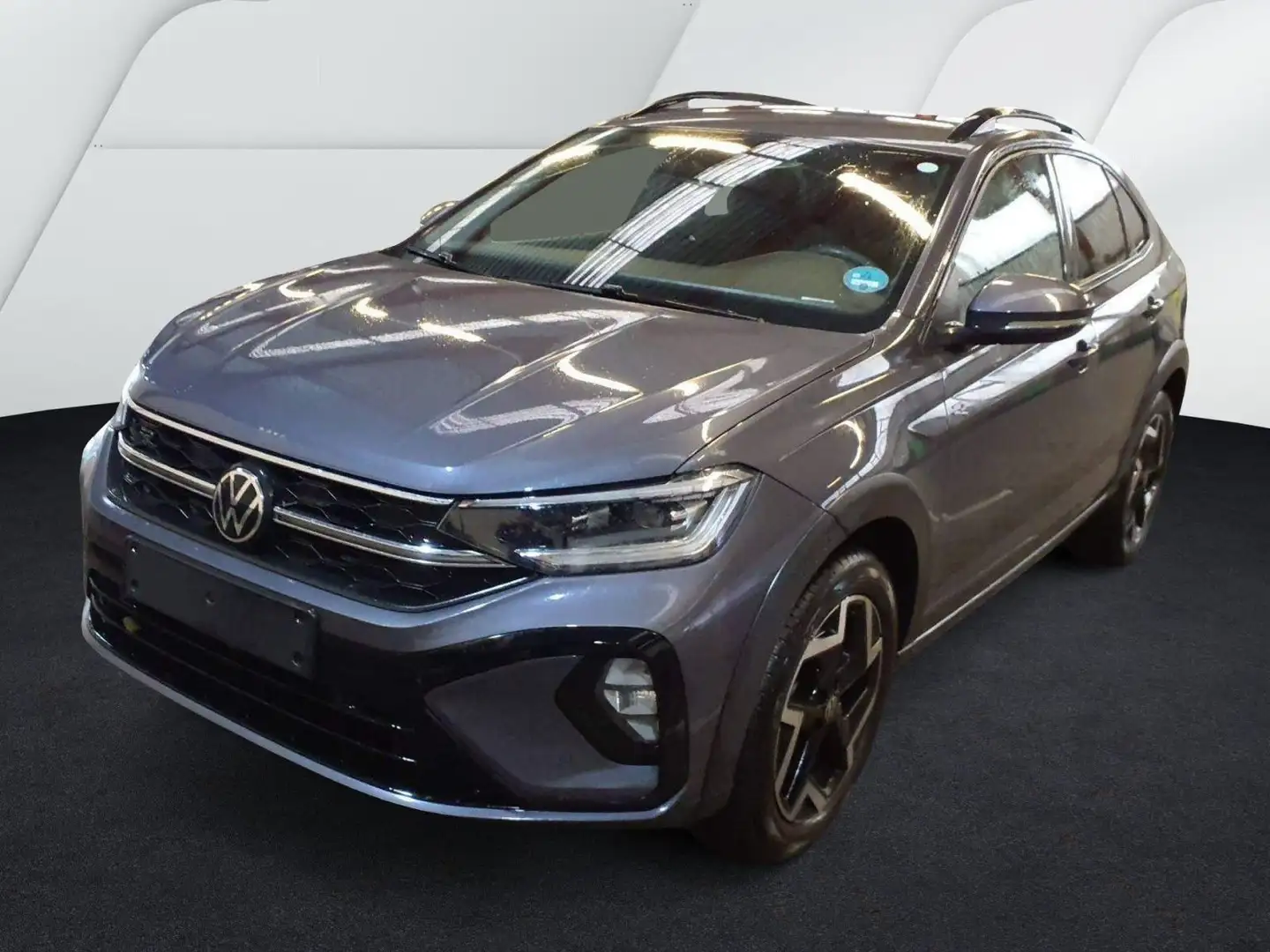 Volkswagen Taigo 1.5 TSI DSG R-Line Navi IQ.Light FrontAssi Grau - 2