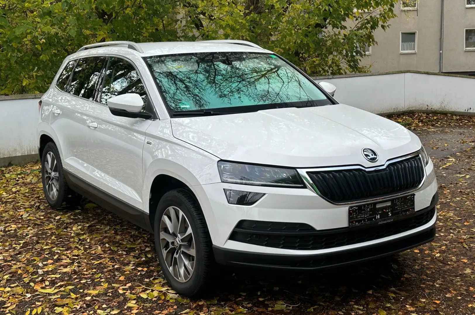 Skoda Karoq 2.0l TDI DSG 4x4 CLEVER *SR+WR*ACC*Kamera* Weiß - 2