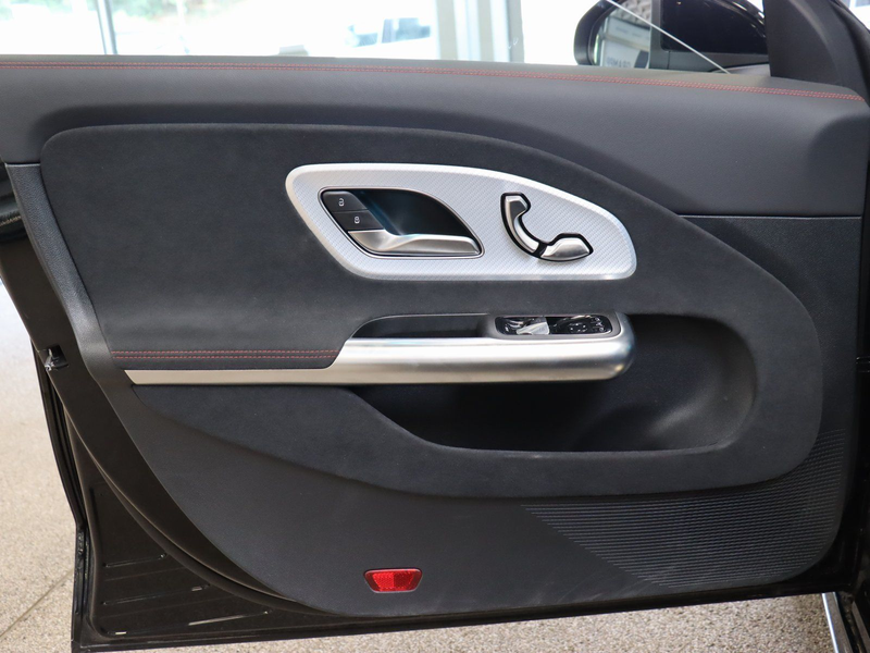 Mercedes-Benz CLA 250 + EQ AMG Pano/Massage/Distronic/LED — photo 10
