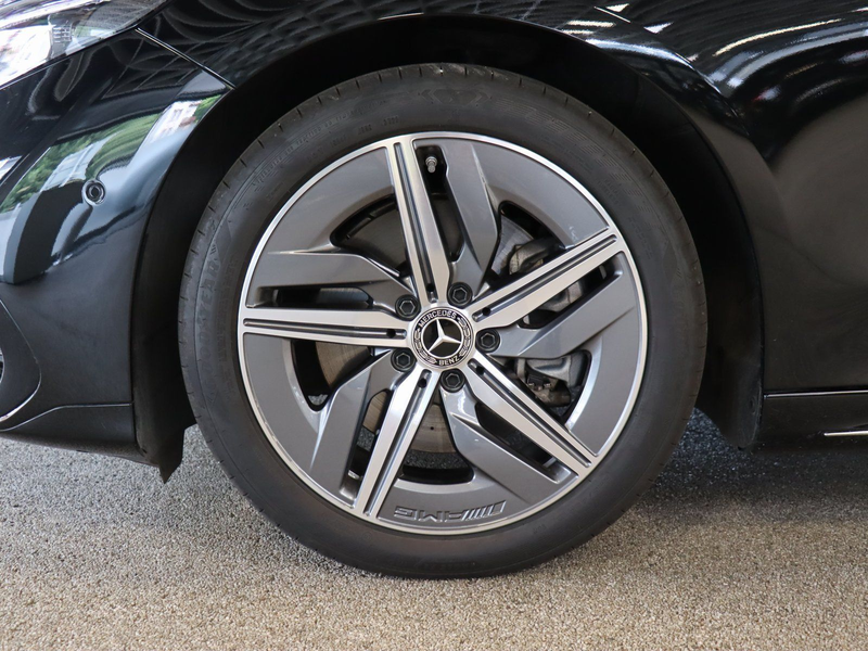 Mercedes-Benz CLA 250 + EQ AMG Pano/Massage/Distronic/LED — photo 8