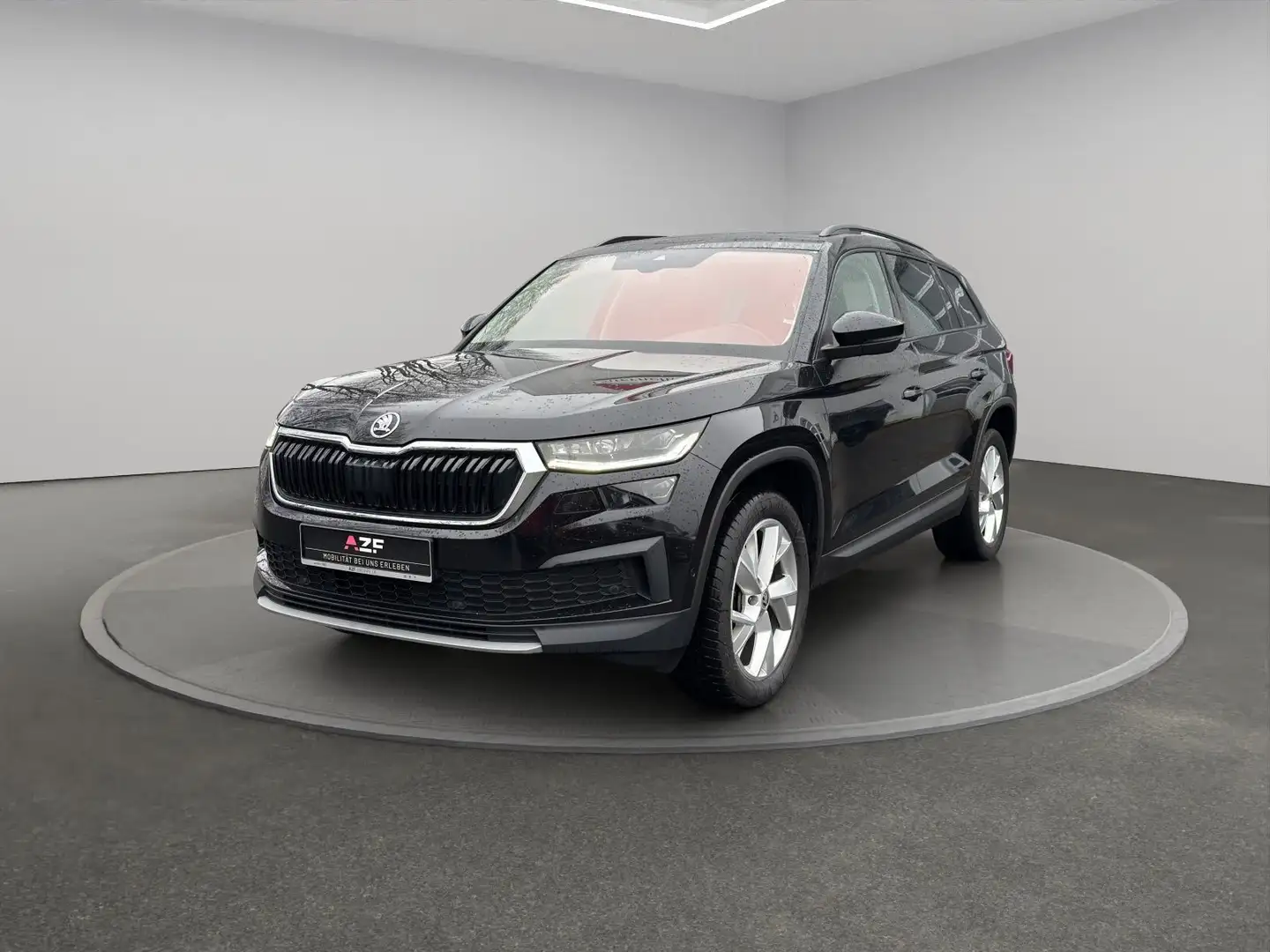 Skoda Kodiaq 2.0 TDI 4x4 DSG Tour NAVI+PANO+CANTON+LED Schwarz - 2