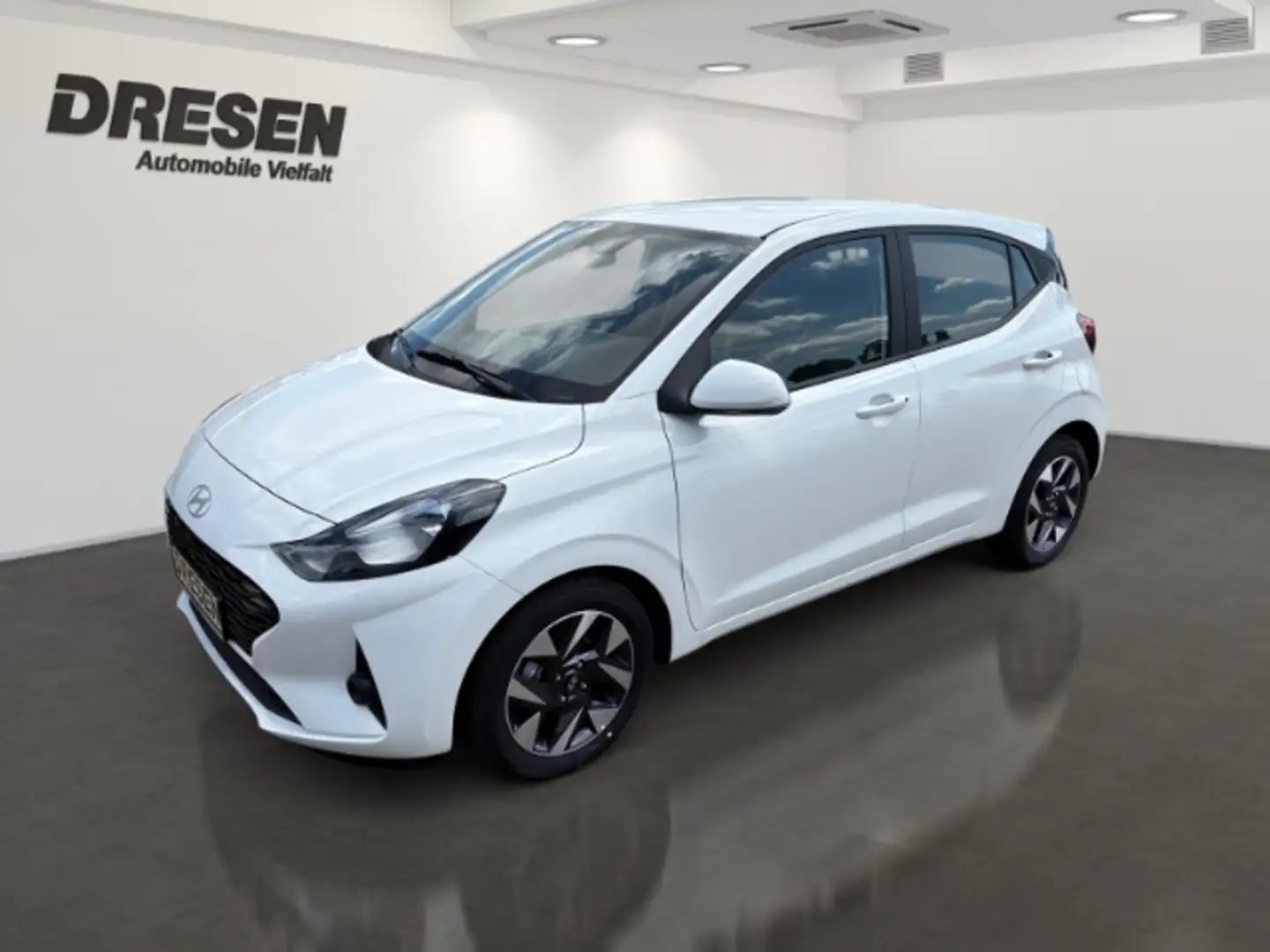 Hyundai i10 TREND 1.0l Benzin (63 PS) NAVI RFK SHZ LHZ PPS HIN Blanc - 1
