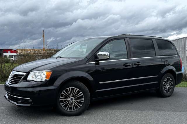 Imagine Lancia Voyager S 2,8 CRD*NAVI*LEDER*Stow'n Go7 SITZER*KAM*PDC*