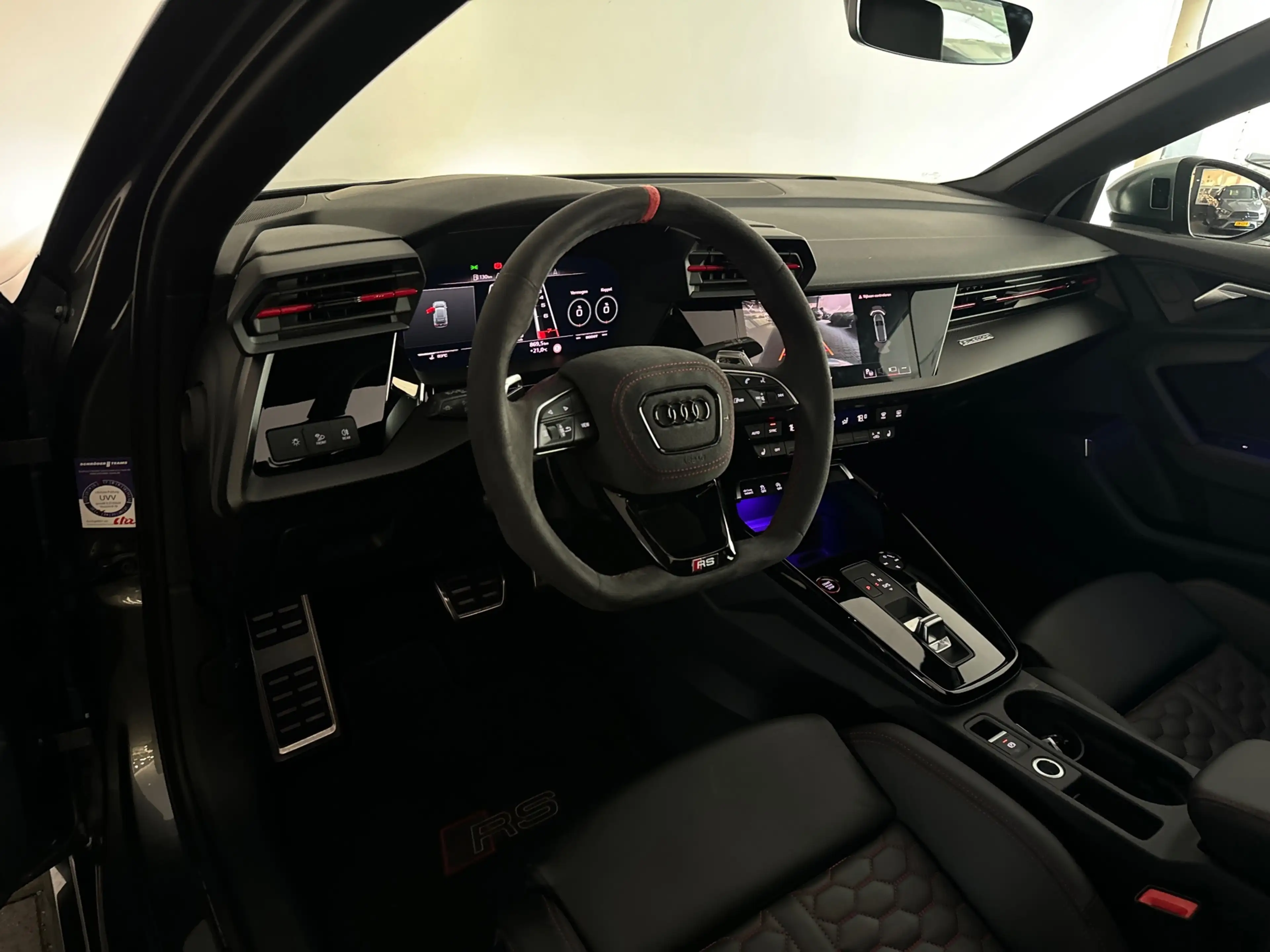 Audi RS3 Sportback 2.5 TFSI quattro Pano|Massage|Blindspot| — photo 9