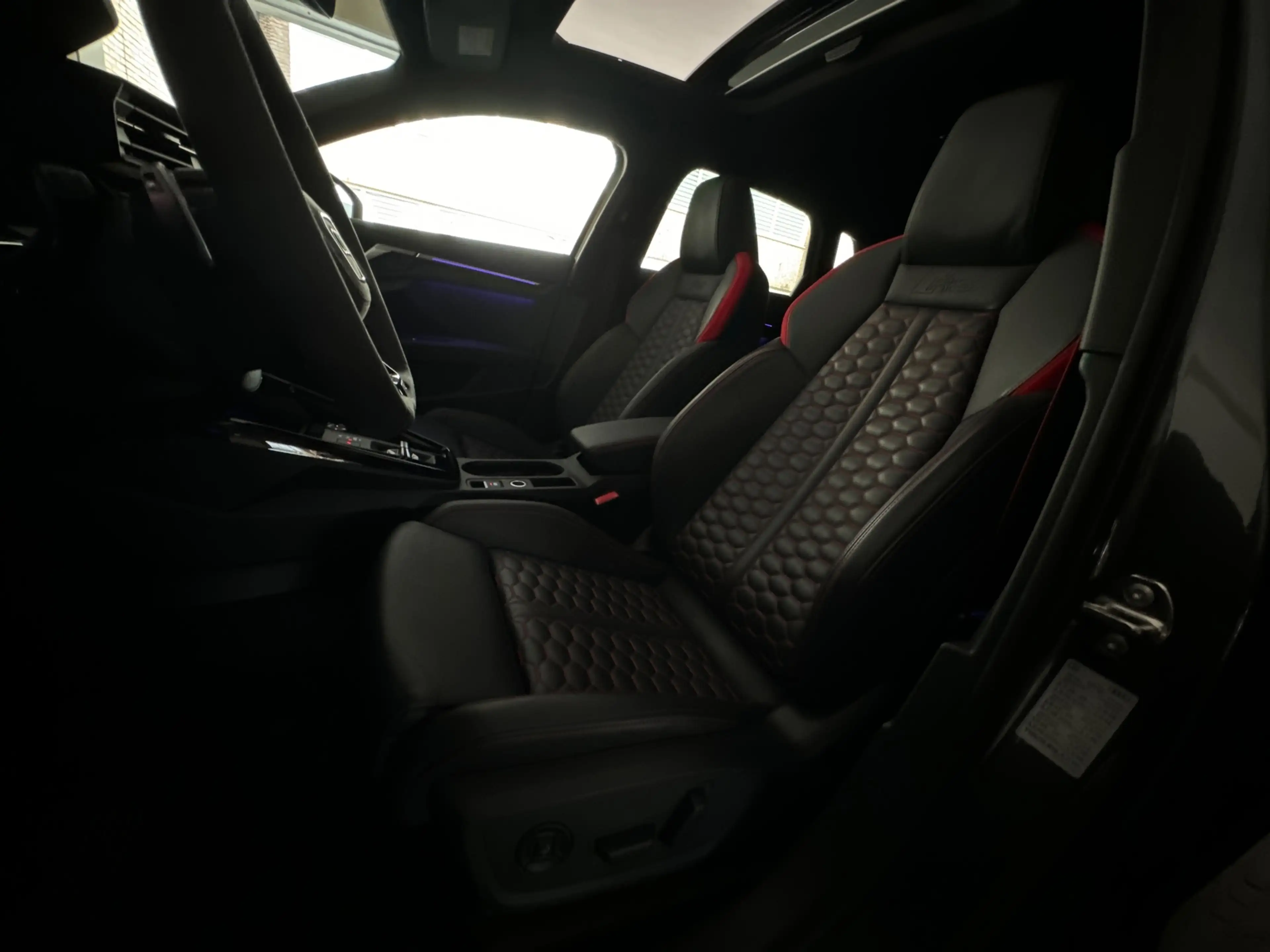 Audi RS3 Sportback 2.5 TFSI quattro Pano|Massage|Blindspot| — photo 10