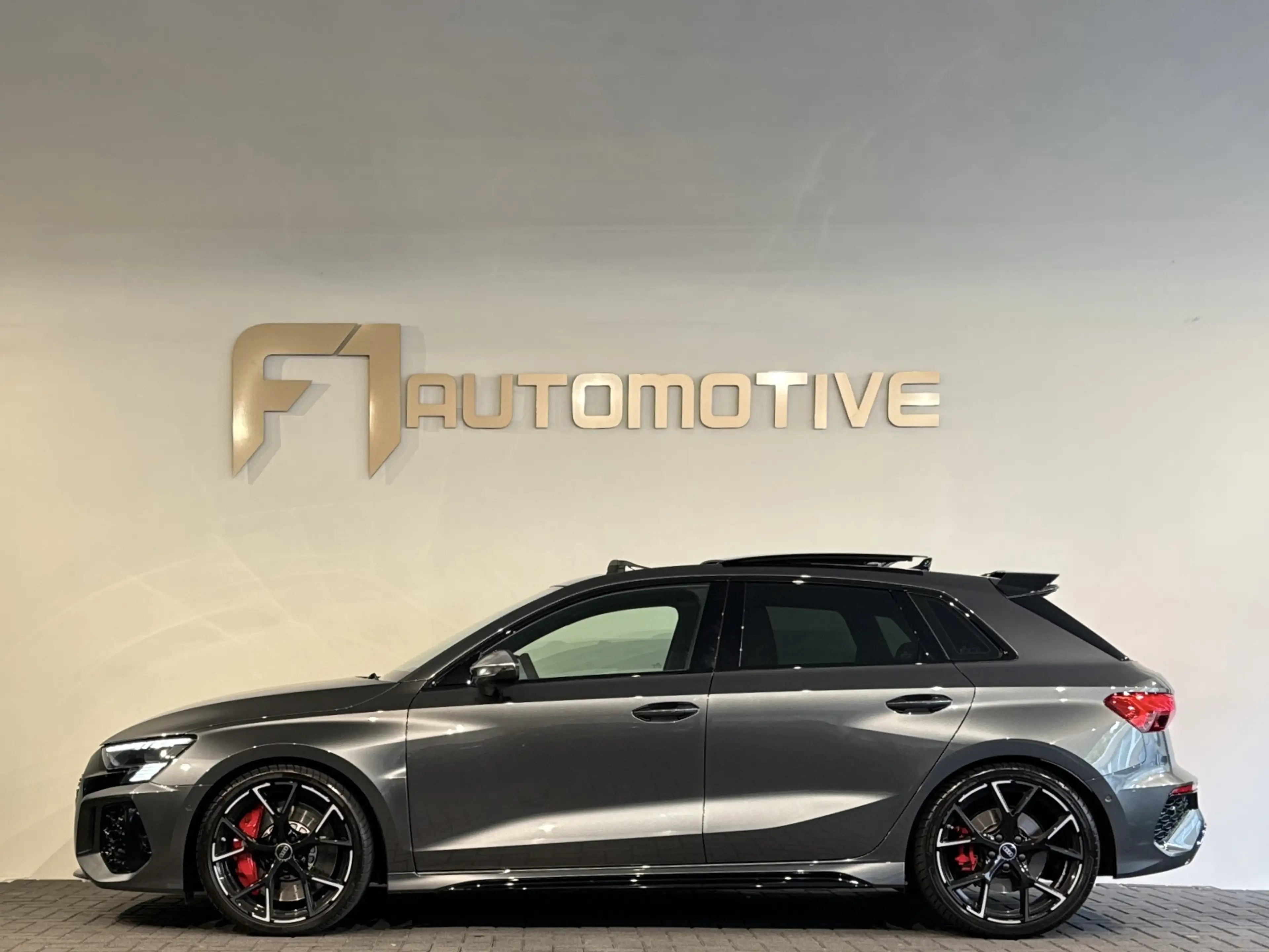 Audi RS3 Sportback 2.5 TFSI quattro Pano|Massage|Blindspot| — photo 7