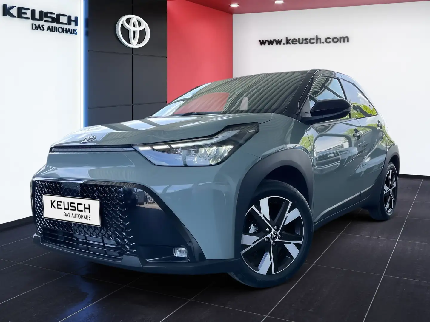Toyota Aygo X Aygo X 5-Türer Teamplayer 1,5 l Hybrid Stufenlose Grau - 1