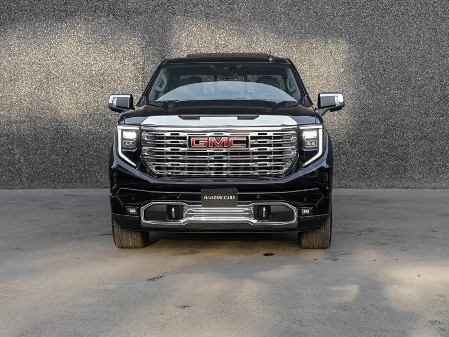 GMC Sierra 2025 Sierra Denali € 69500 +6.2L V8 +22" WHEELS Schwarz - 2