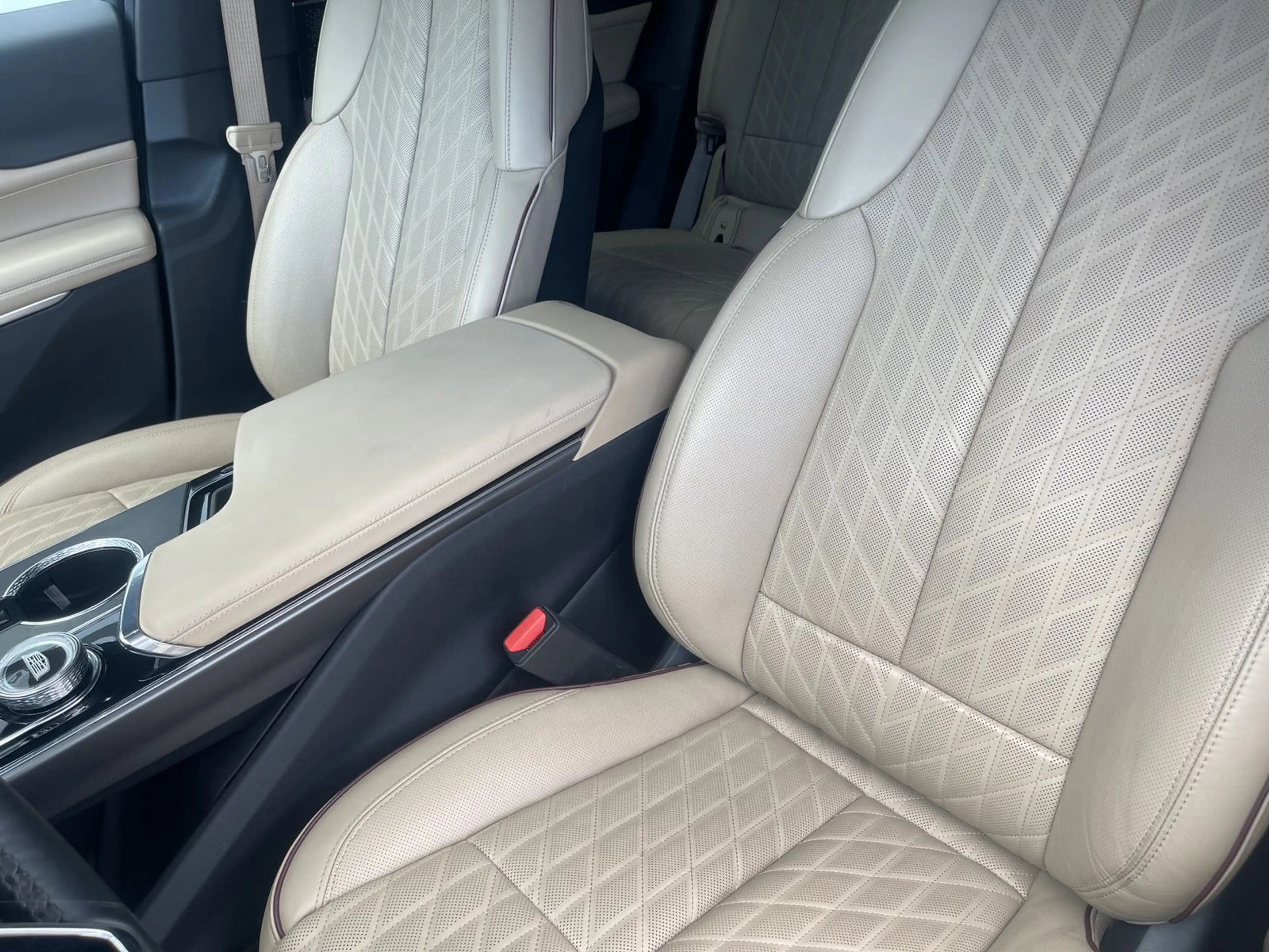 Cadillac Lyriq Sport 600e AWD | schwarze Felgen — photo 10