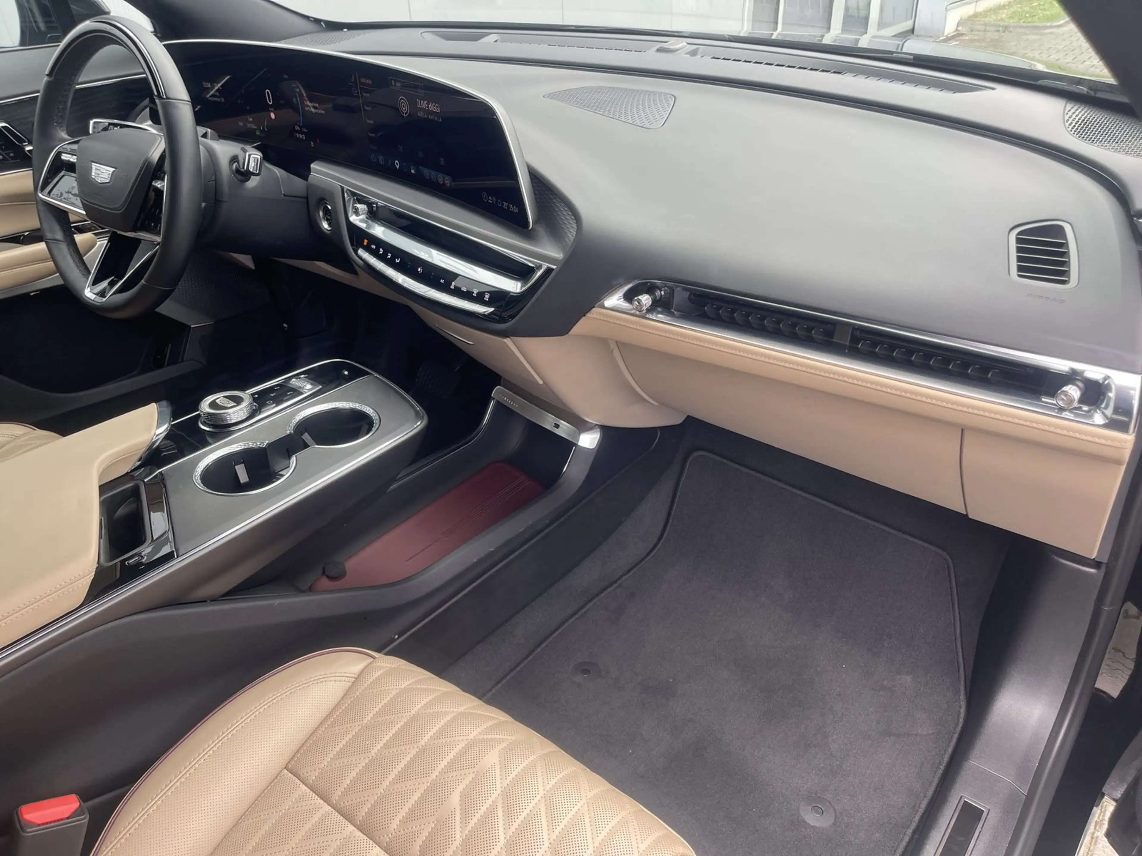 Cadillac Lyriq Sport 600e AWD | schwarze Felgen — photo 9