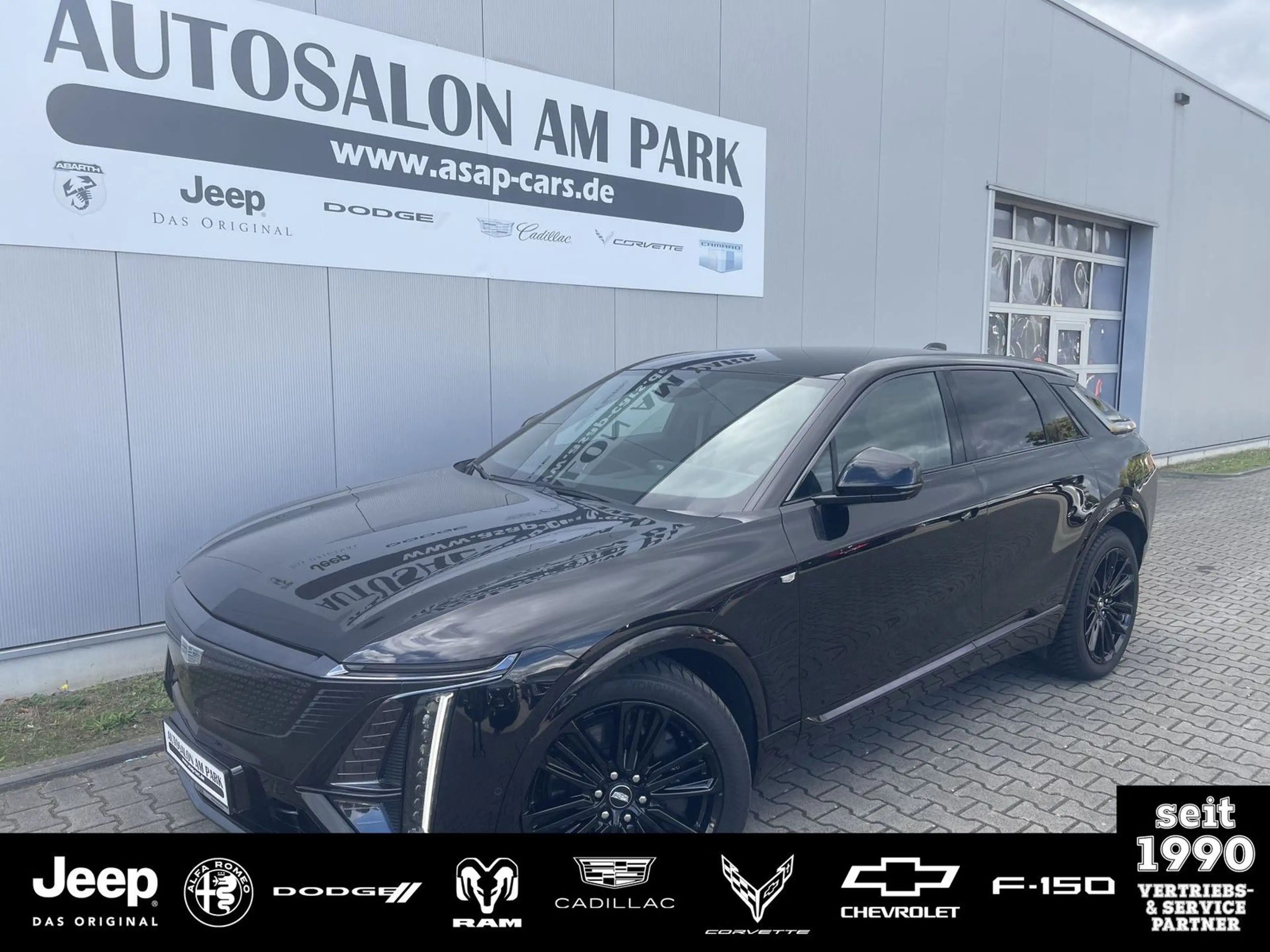 Cadillac Lyriq Sport 600e AWD | schwarze Felgen