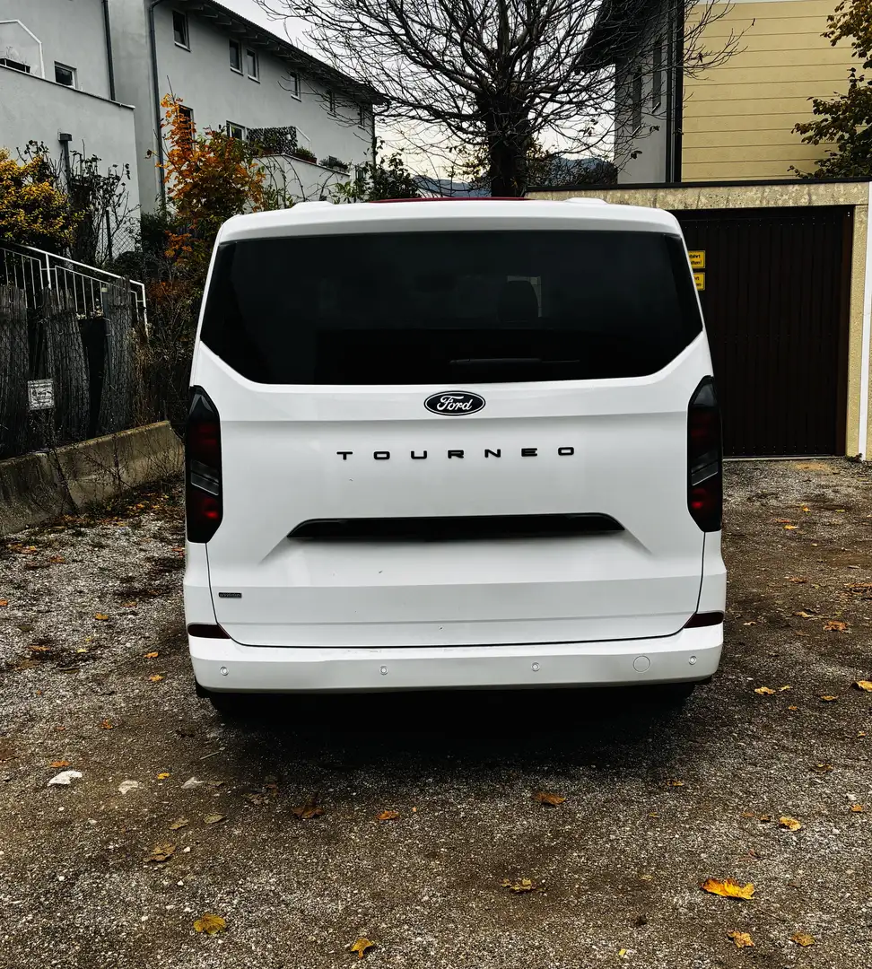 Ford Transit Custom Kombi 2.5 PHEV 340 L1H1 FWD Limited Aut. Weiß - 1