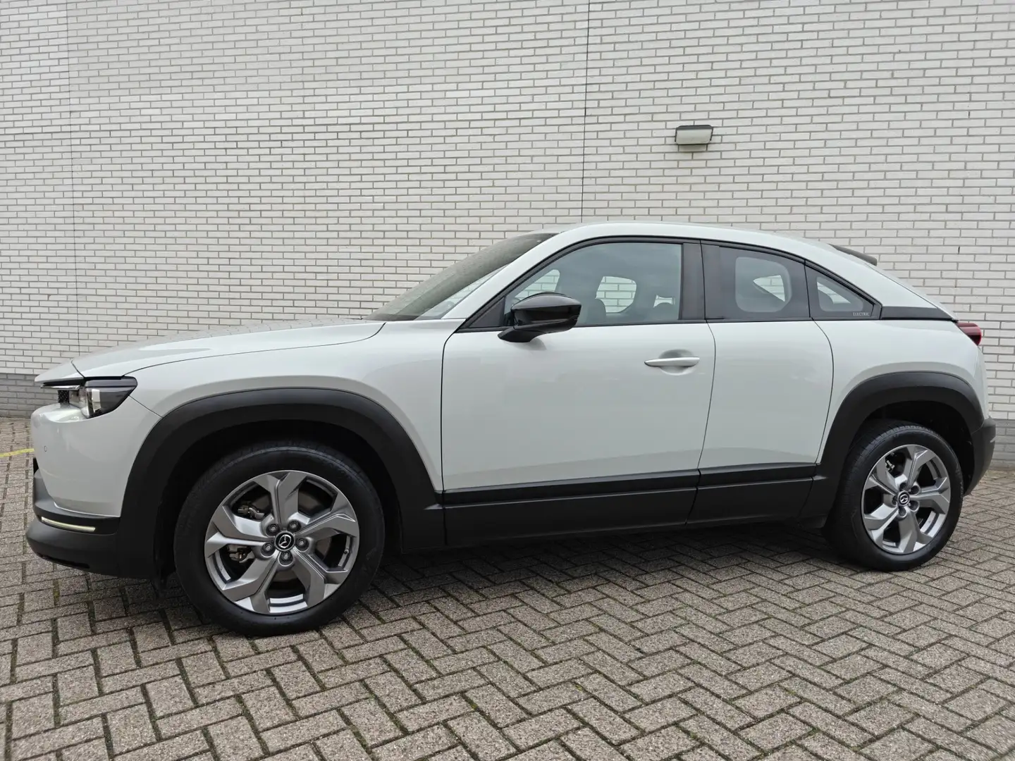 Mazda MX-30 E-SkyActiv 145 Comfort 36 kWh Blanc - 2