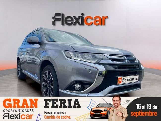 Mitsubishi Outlander PHEV Kaiteki 4WD - foto 1