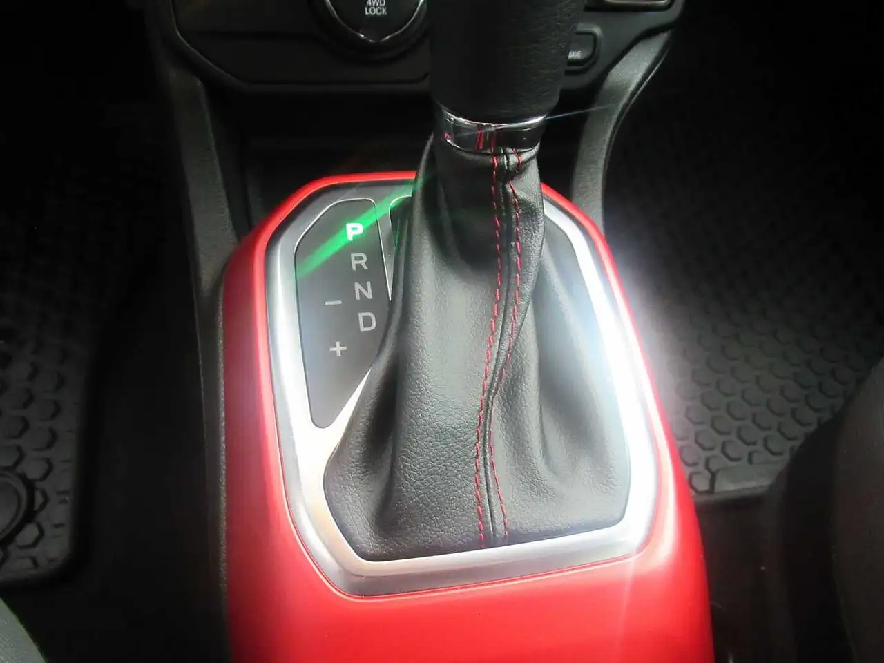 Jeep Renegade Plug-in Hybrid 1.3 T-GDI 4xe Automatik Trailhawk, миниатюра 16