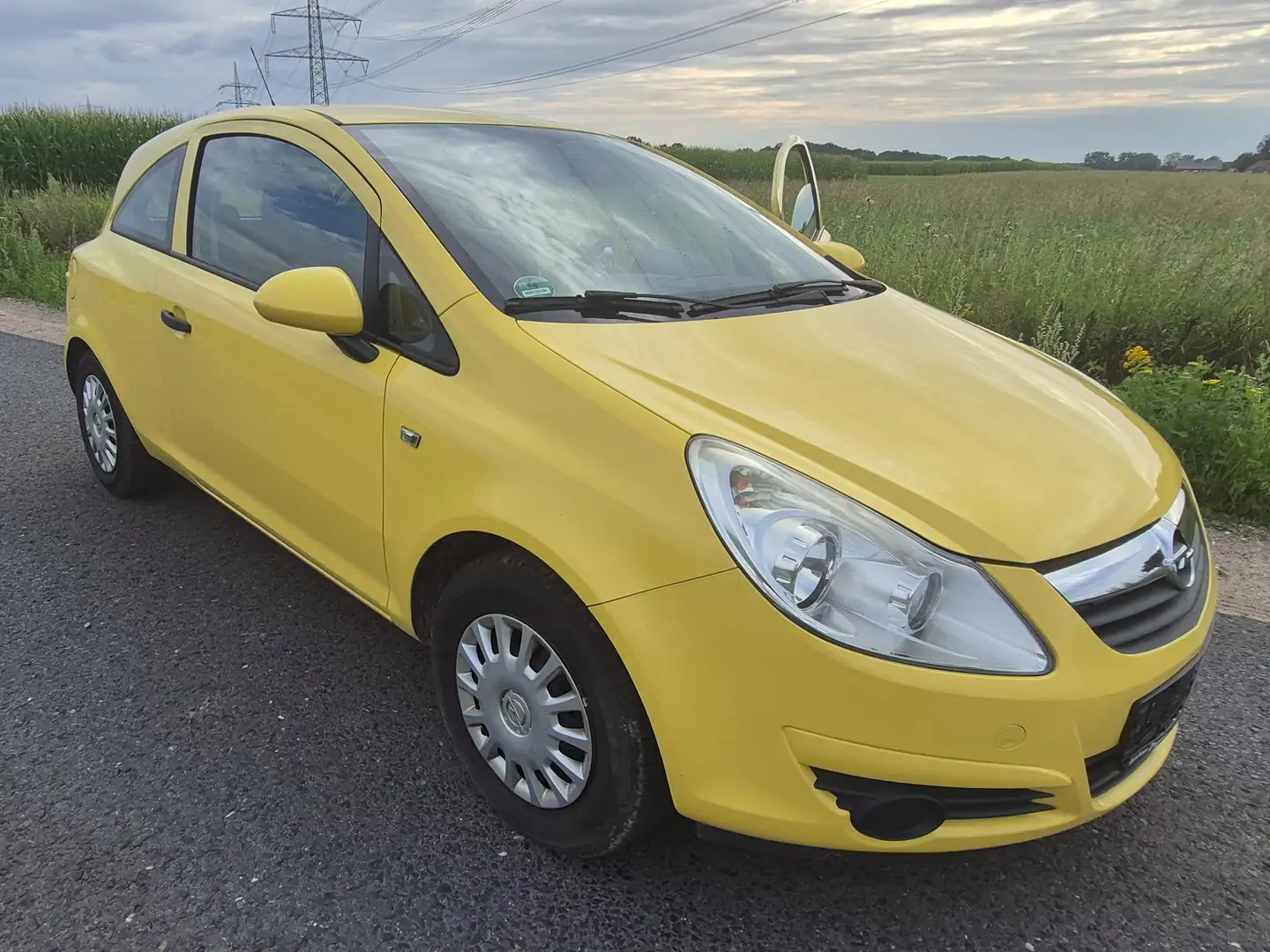 Opel Corsa Corsa 1.2 16V (ecoFLEX) Wenig Km Gelb - 1