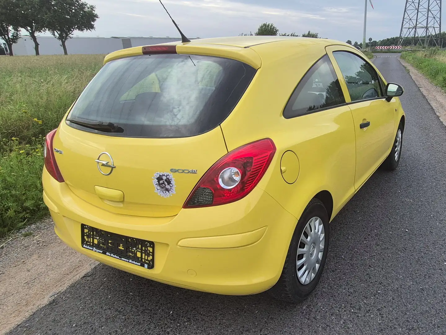 Opel Corsa Corsa 1.2 16V (ecoFLEX) Wenig Km Gelb - 2