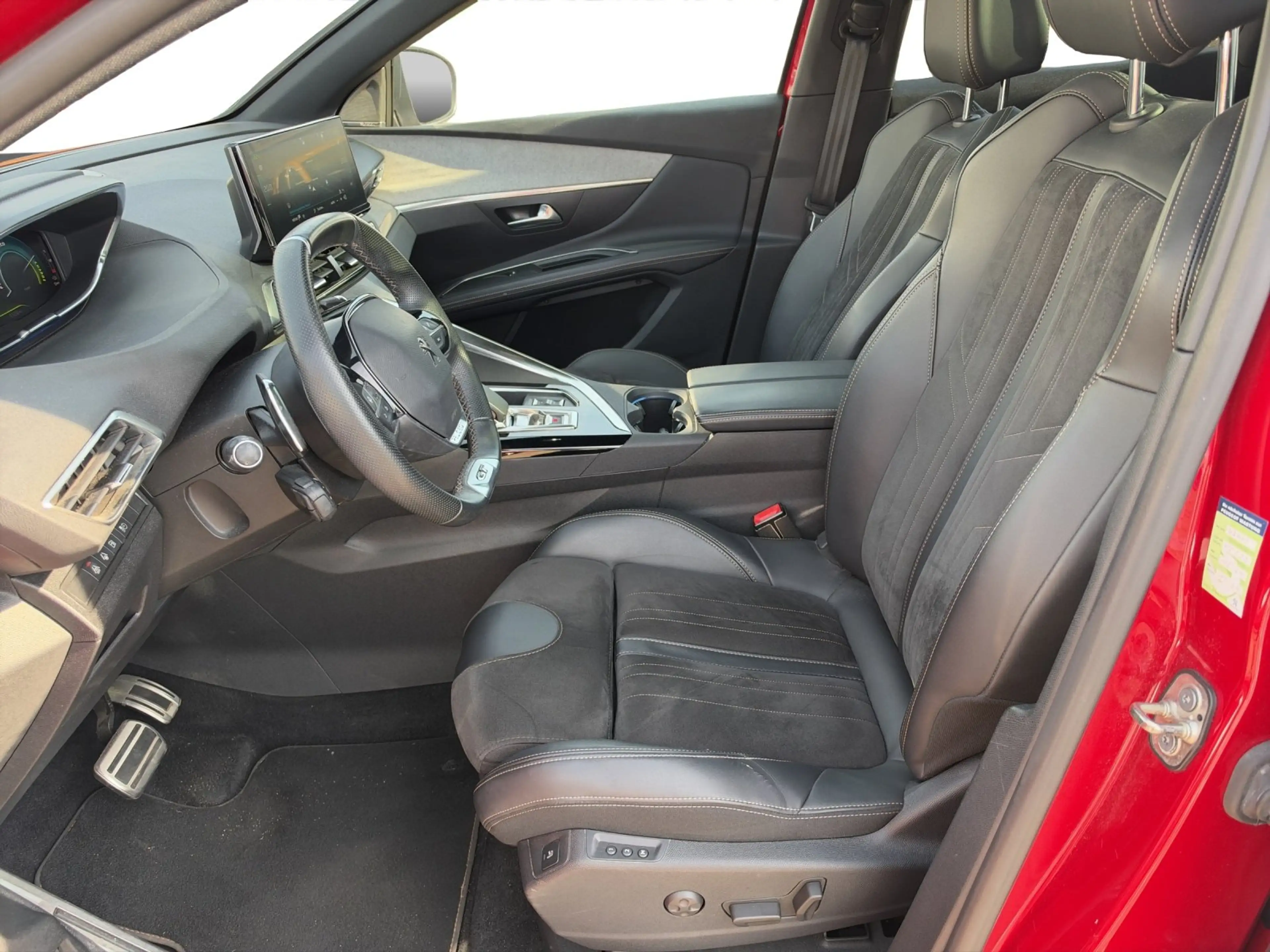 Peugeot 3008 GT Hybrid 225 Navi+Pano+SHZ+CArplay+RFK+LM — photo 10