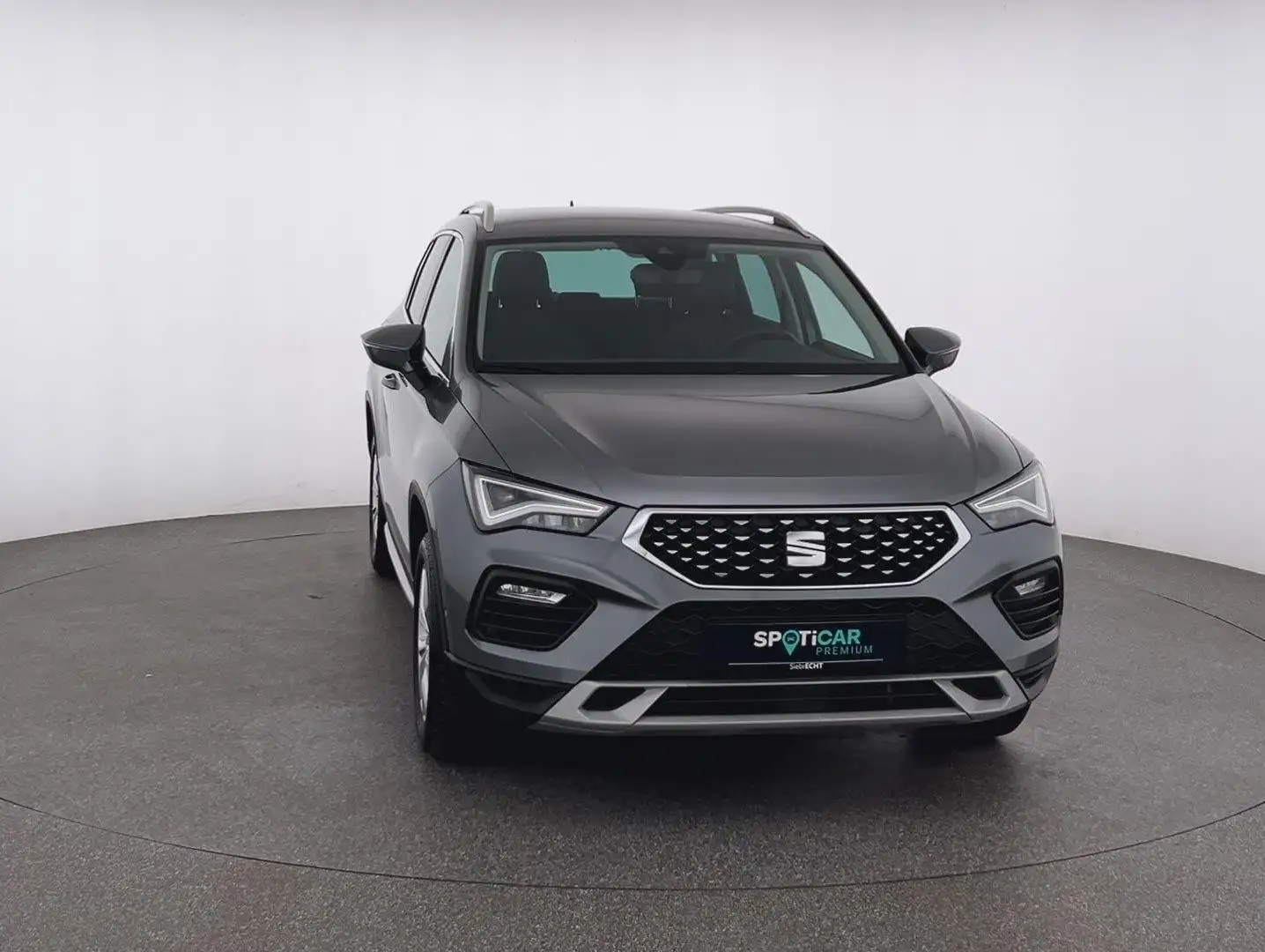 SEAT Ateca Xperience 1.5 TSI AT*LED*Navi*AHK*RFK Grau - 2