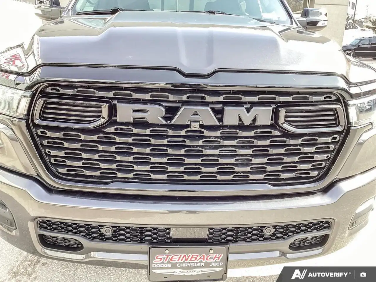 RAM 1500 снимка RAM 1500