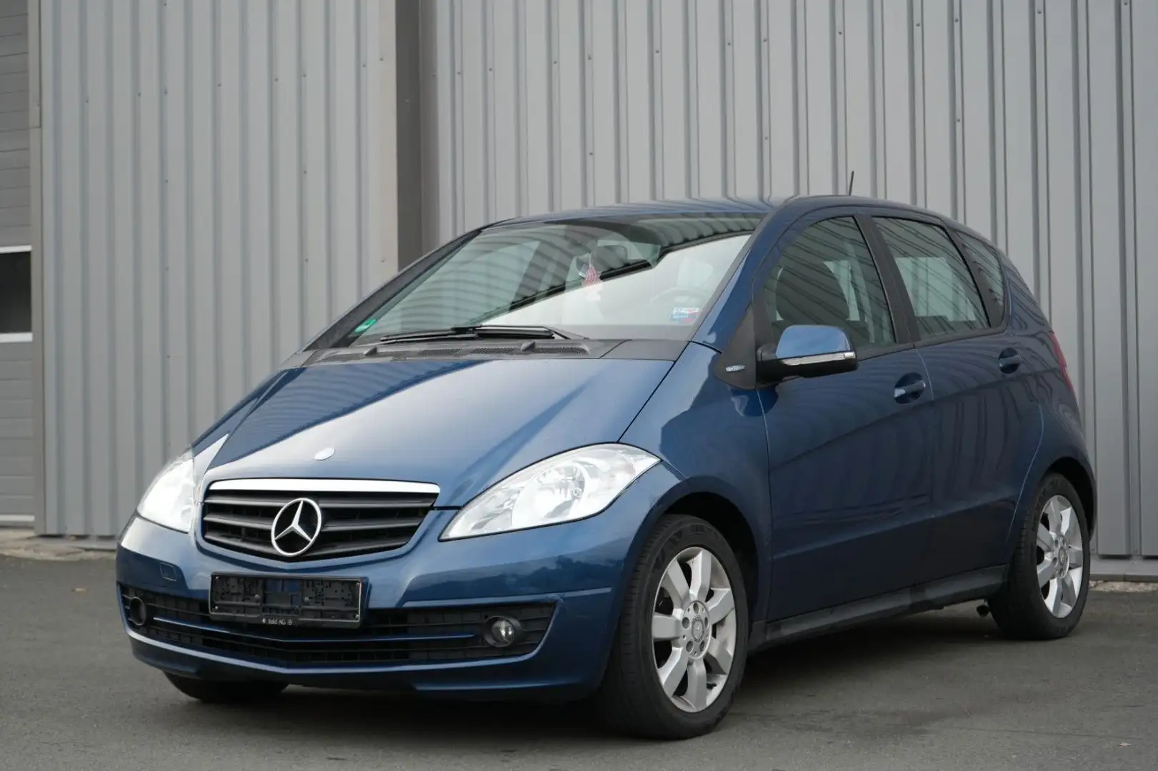 Mercedes-Benz A 160 A-Klasse Sitzheizung/8 Fach bereift Blau - 1