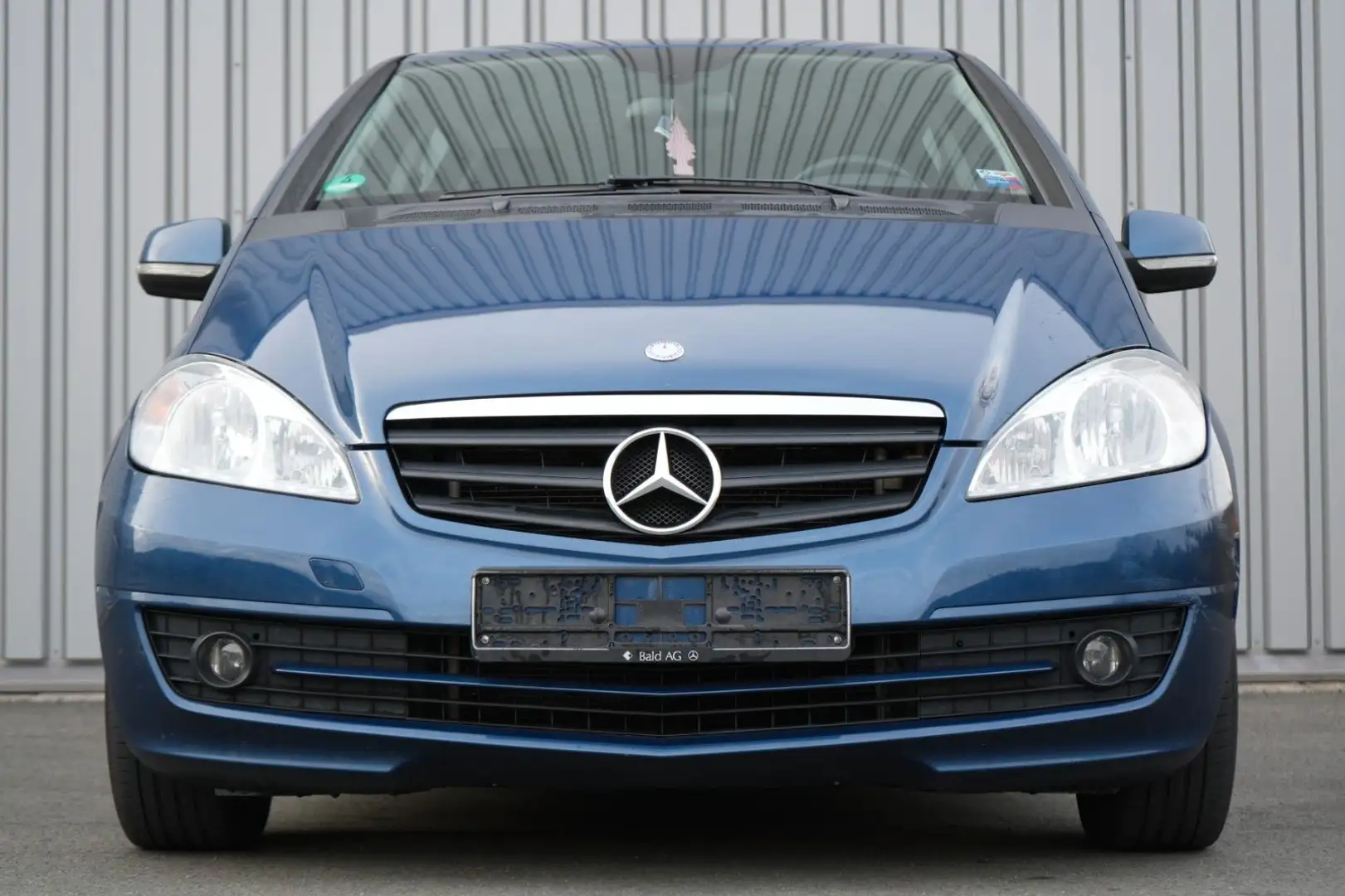 Mercedes-Benz A 160 A-Klasse Sitzheizung/8 Fach bereift Blau - 2