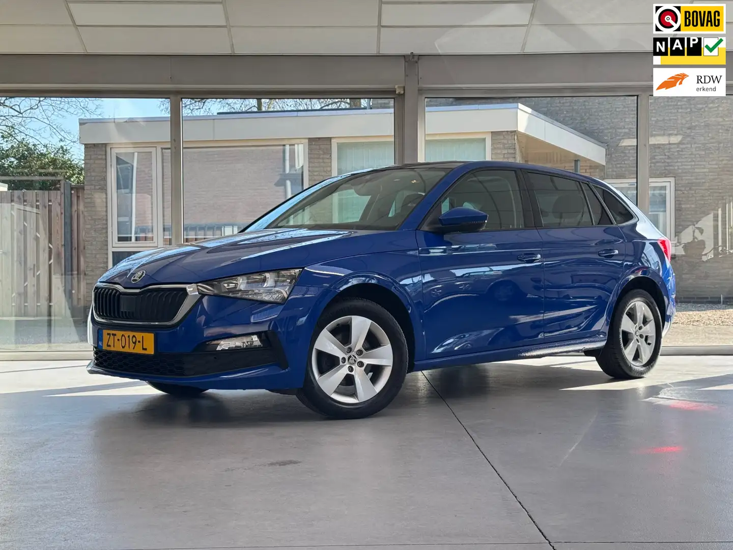 Skoda Scala 1.0 TSI Ambition|Panoramadak|Apple Carplay|Trekhaa Azul - 1
