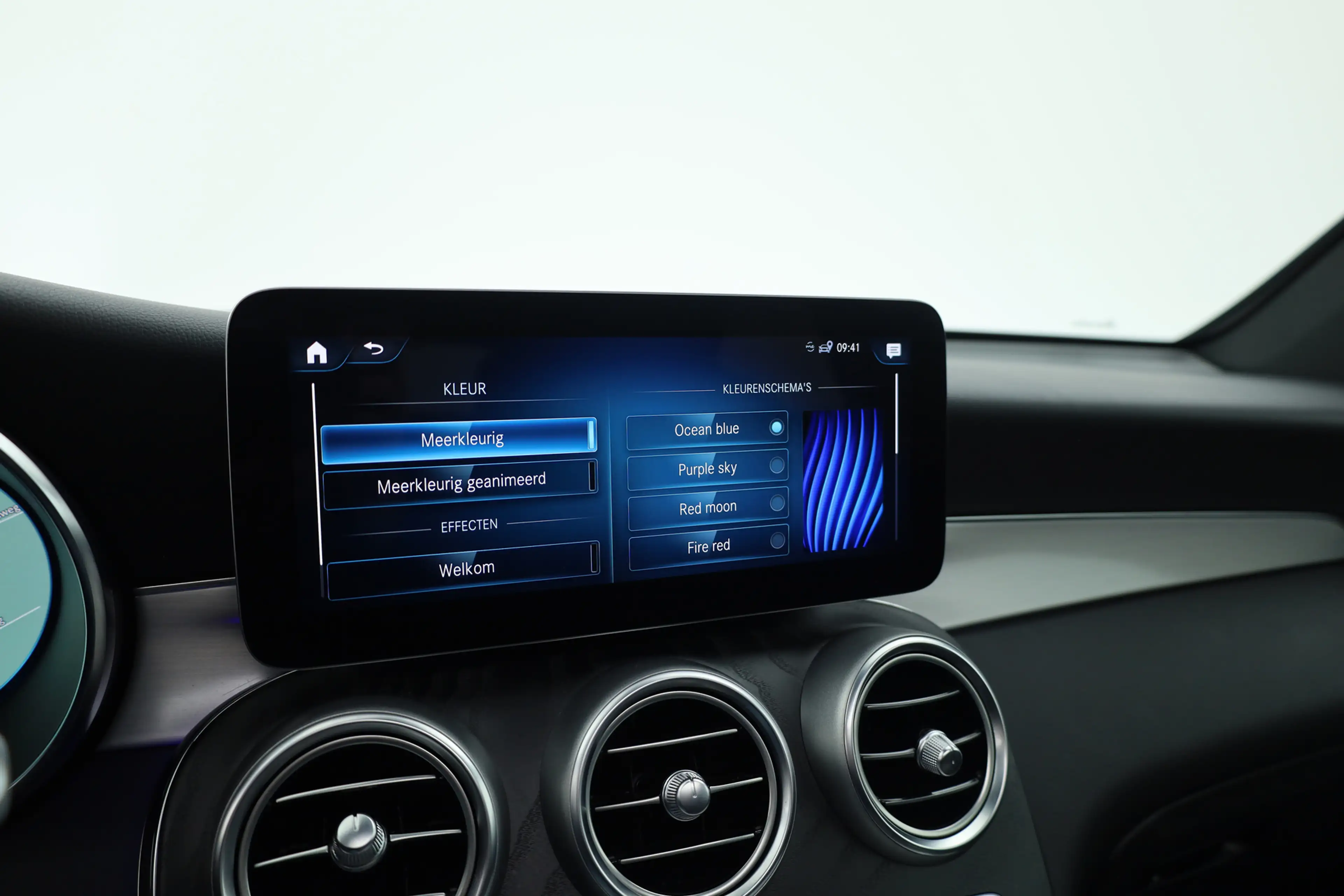 Mercedes-Benz GLC 300 Coupé 300e 4MATIC Business Solution AMG | SOH 100% — photo 28