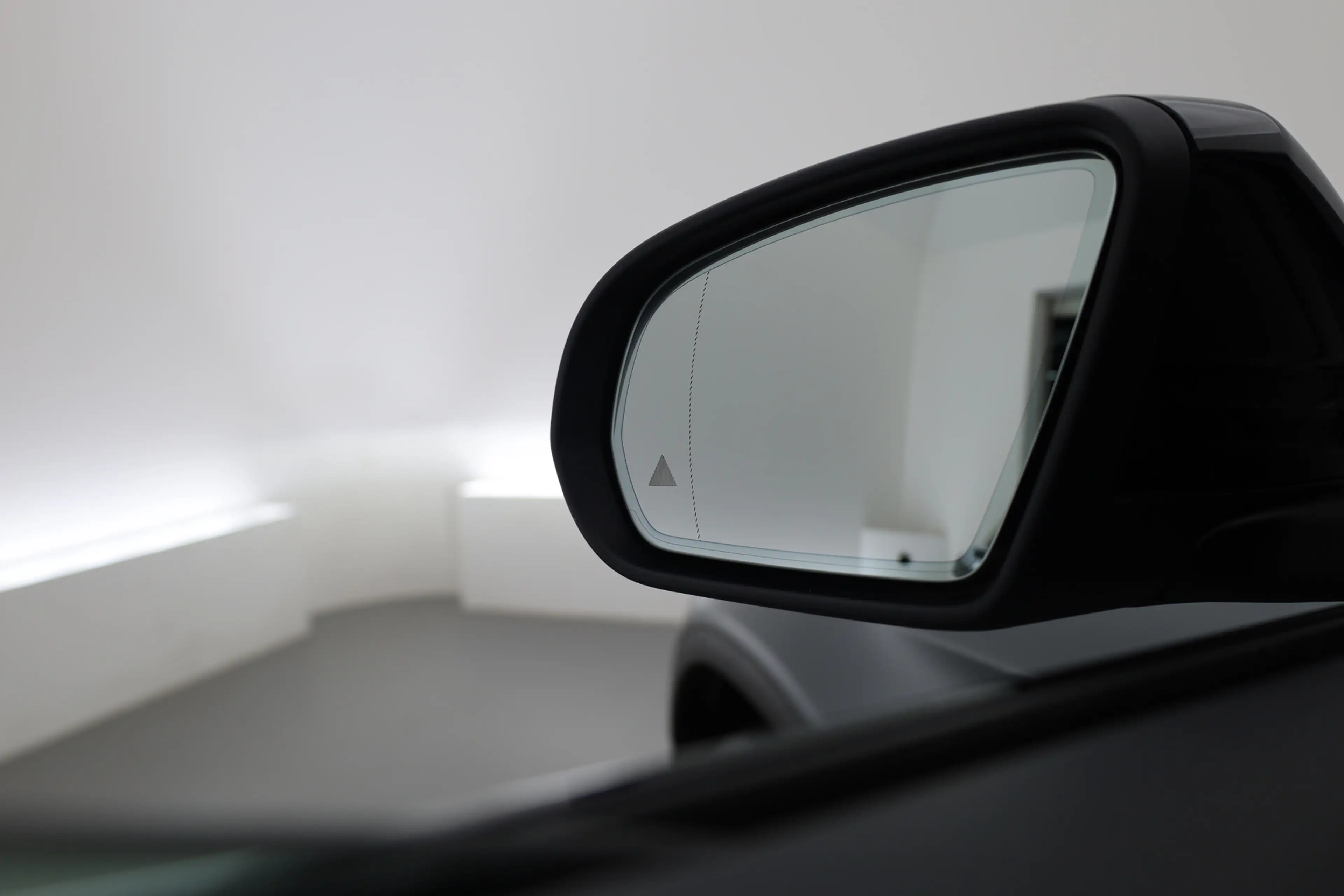 Mercedes-Benz GLC 300 Coupé 300e 4MATIC Business Solution AMG | SOH 100% — photo 10