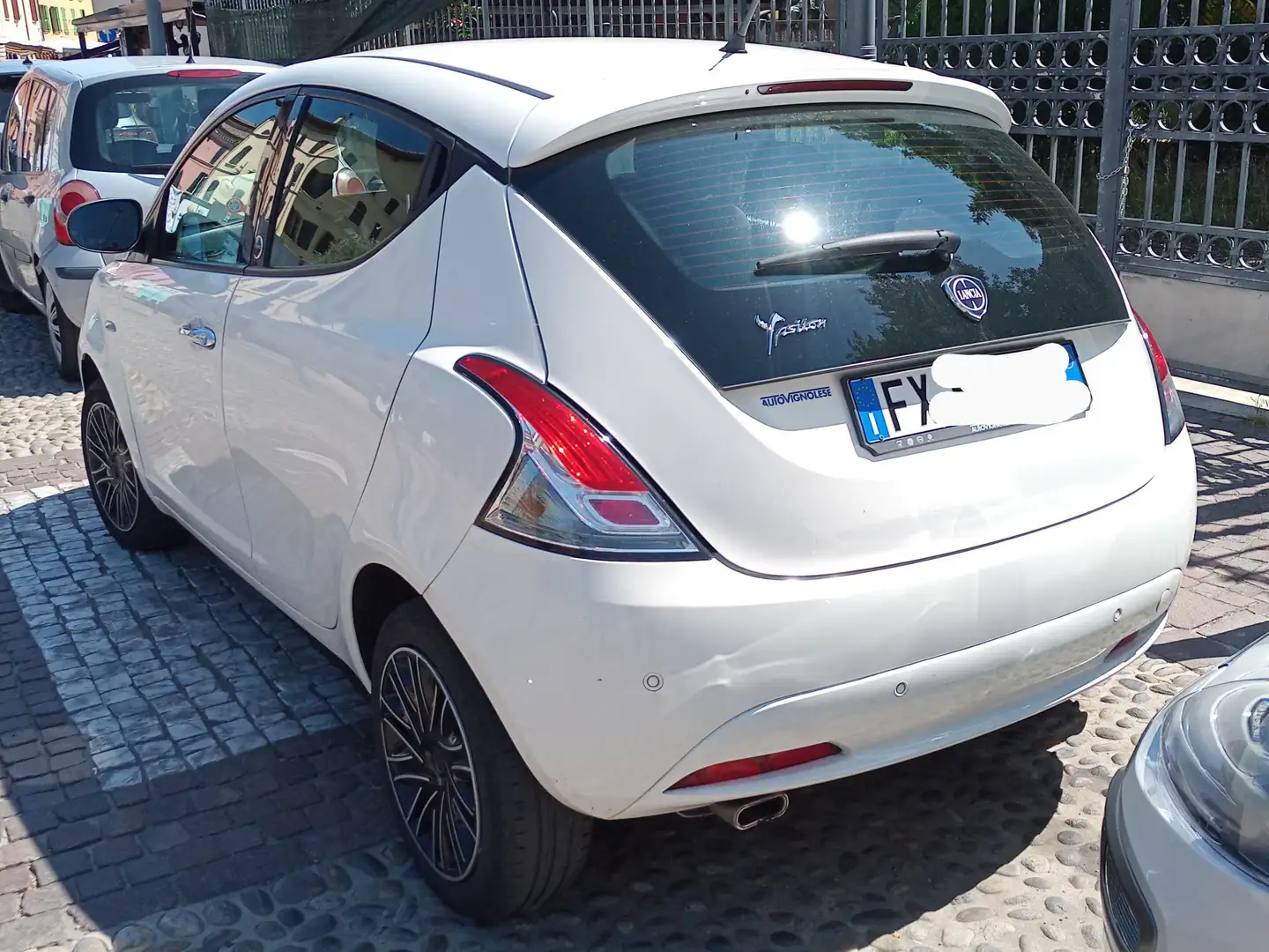 Lancia Y Ypsilon 1.2 Gold ecochic Gpl 69cv my19 Bianco - 2
