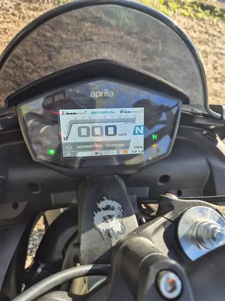 Aprilia Tuono - foto 5