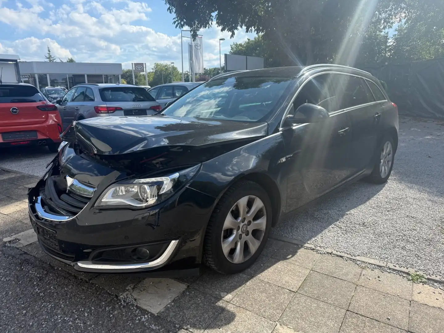 Opel Insignia A Sports Tourer Innovation Schwarz - 1