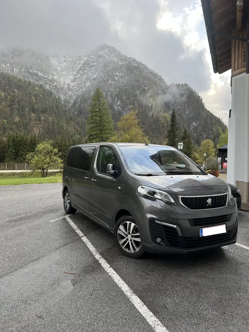 Peugeot Traveller Business VIP L2 BlueHDI 150 S&S Grau - 1