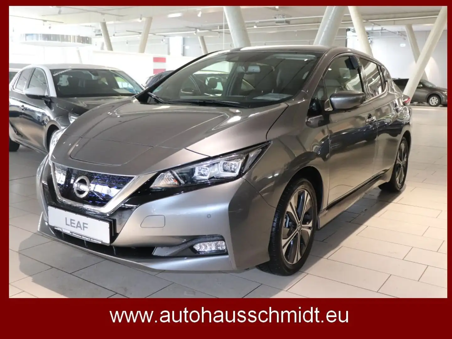 Nissan Leaf 40 kWh N-Connecta Gris - 1