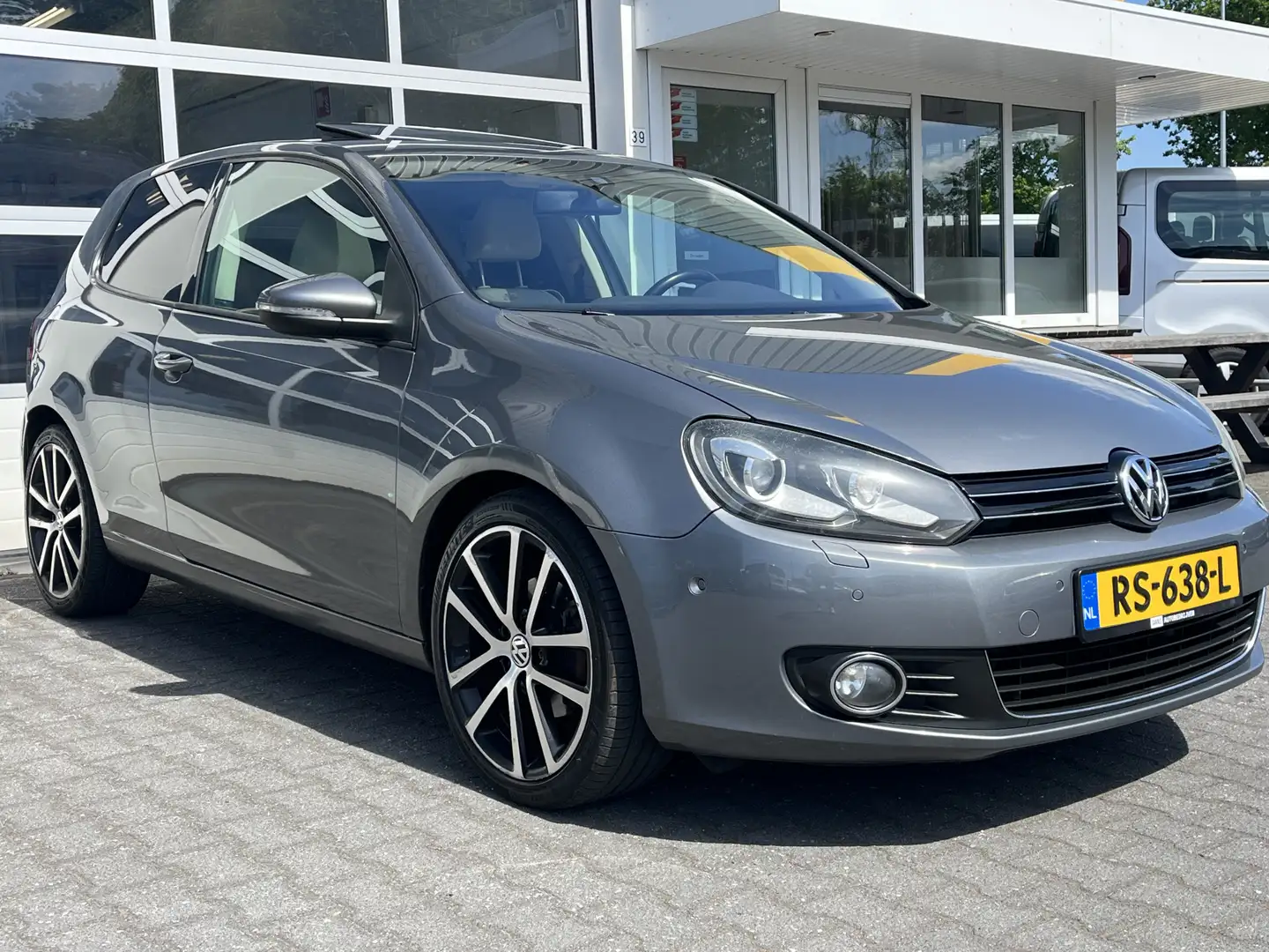 Volkswagen Golf 1.4 TSI Comfortline Schuif-kanteldak Cruise contro Gris - 1
