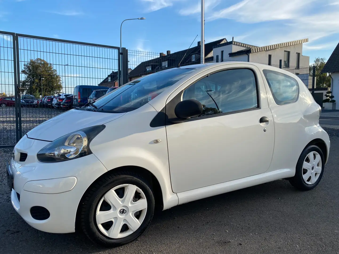 Toyota Aygo Weiß - 1