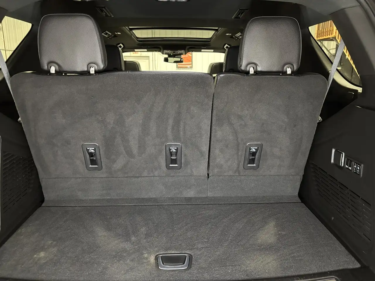 GMC Yukon снимка GMC Yukon