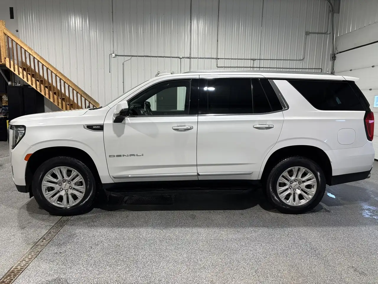 GMC Yukon снимка GMC Yukon