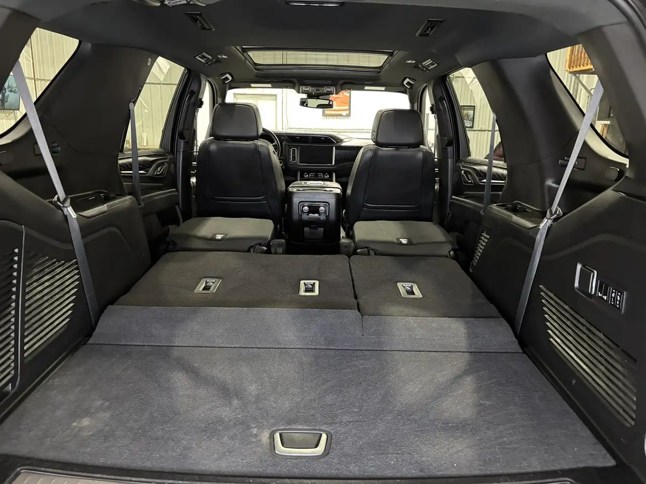 GMC Yukon снимка GMC Yukon