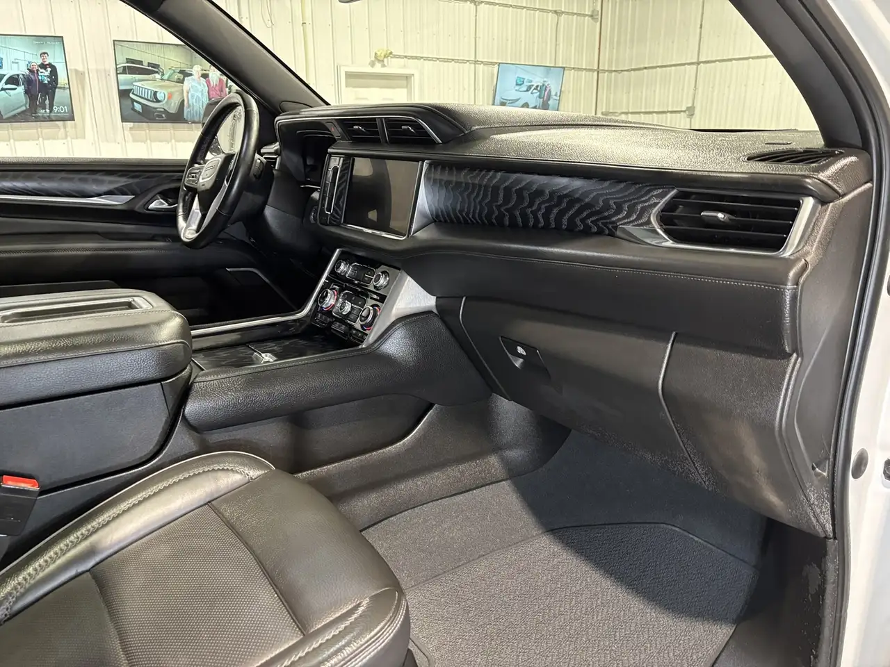GMC Yukon снимка GMC Yukon