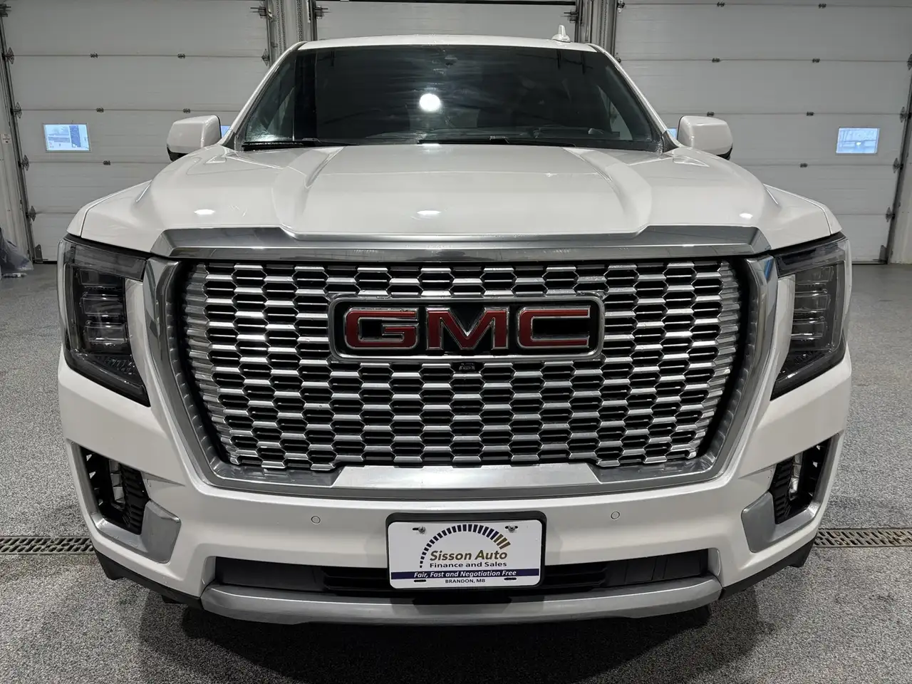 GMC Yukon снимка GMC Yukon