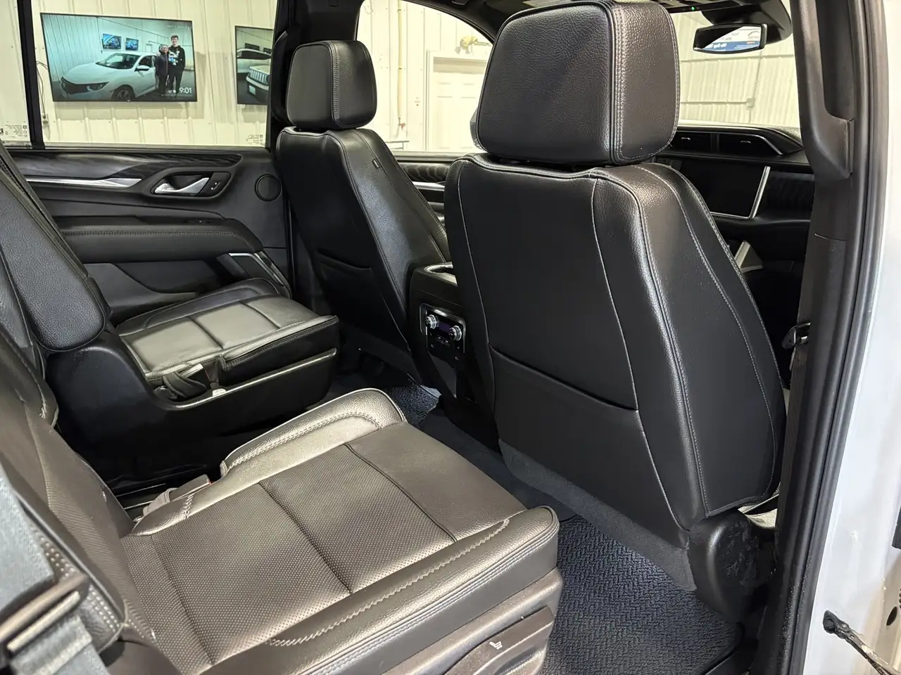 GMC Yukon снимка GMC Yukon