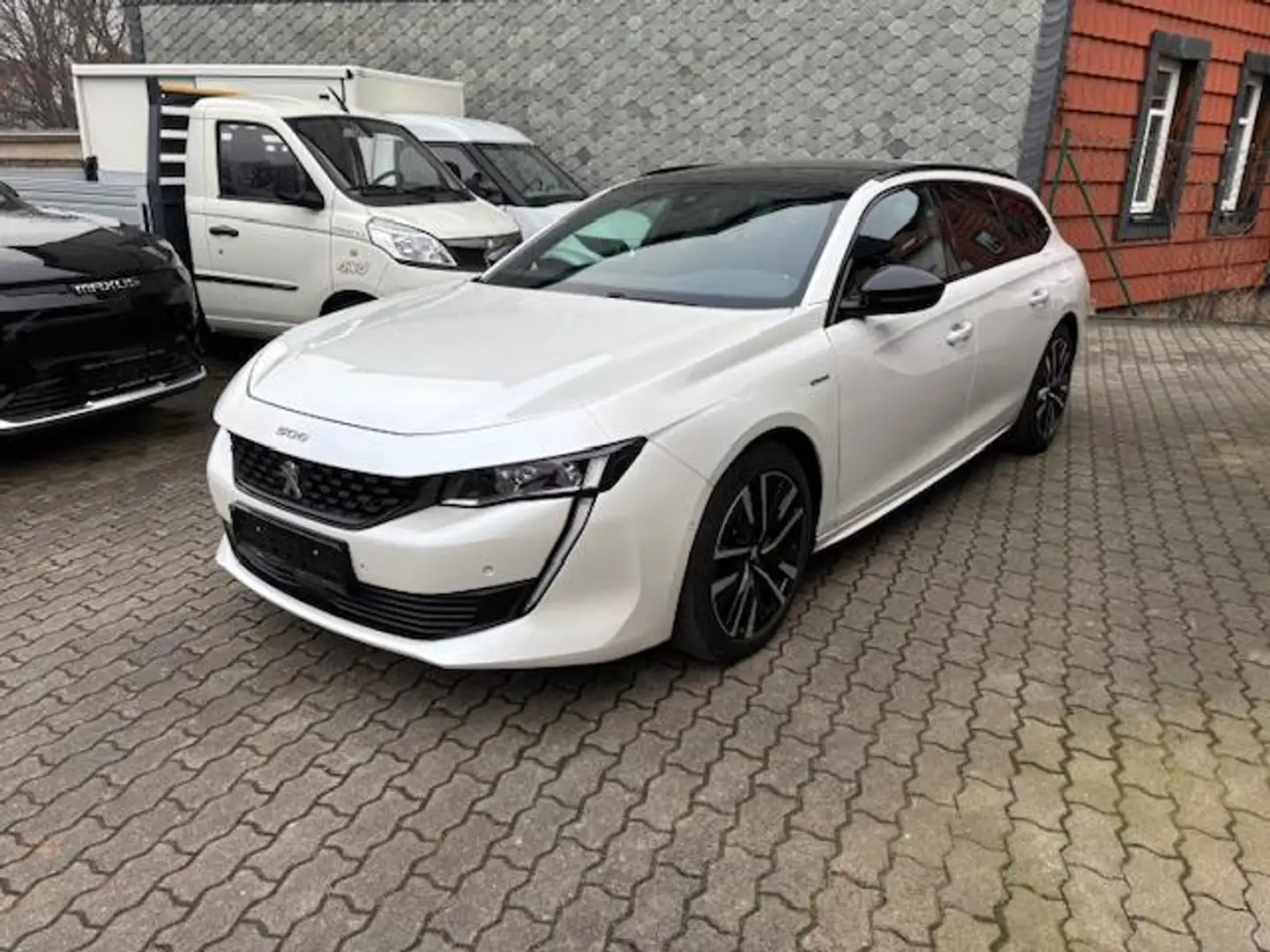Peugeot 508 SW HYBRID 225 e-EAT8 GT PACK+NACHTSICHT+LED Weiß - 2