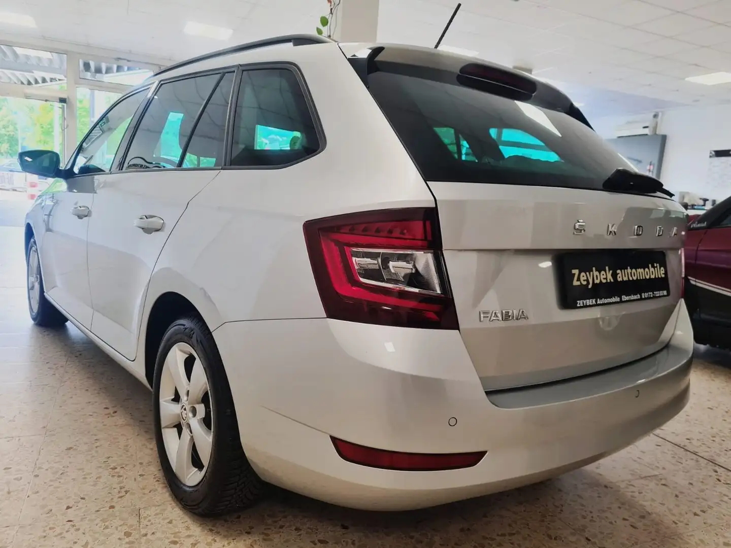 Skoda Fabia Combi Clever Navi Led Kamera 3 Jahre Werkg Argento - 2
