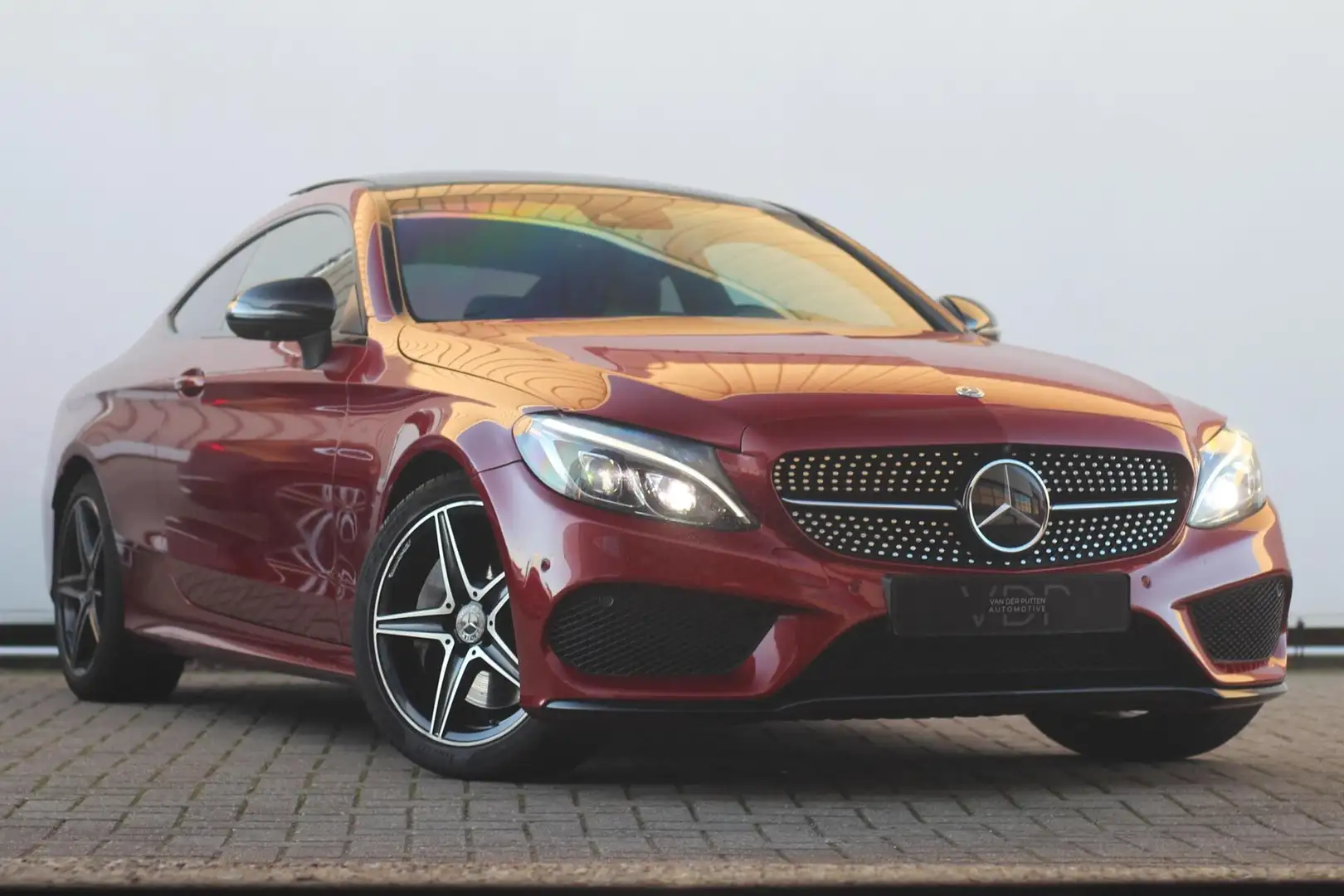 Mercedes-Benz C 300 Coupé Prestige|PANO|AMG|360|ACC|Sfeer Rouge - 1