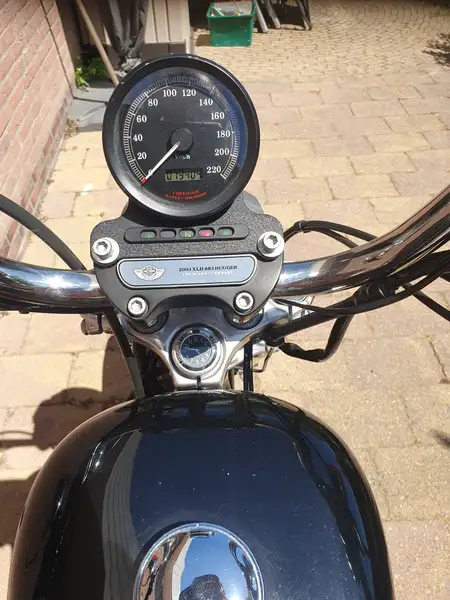 Harley-Davidson Sportster 883 - foto 2