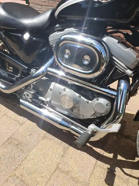 Harley-Davidson Sportster 883 - foto 3